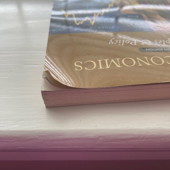 Macroeconomics 12th Edition Principles and Policy Softcover Textbook - Picture 6 of 11